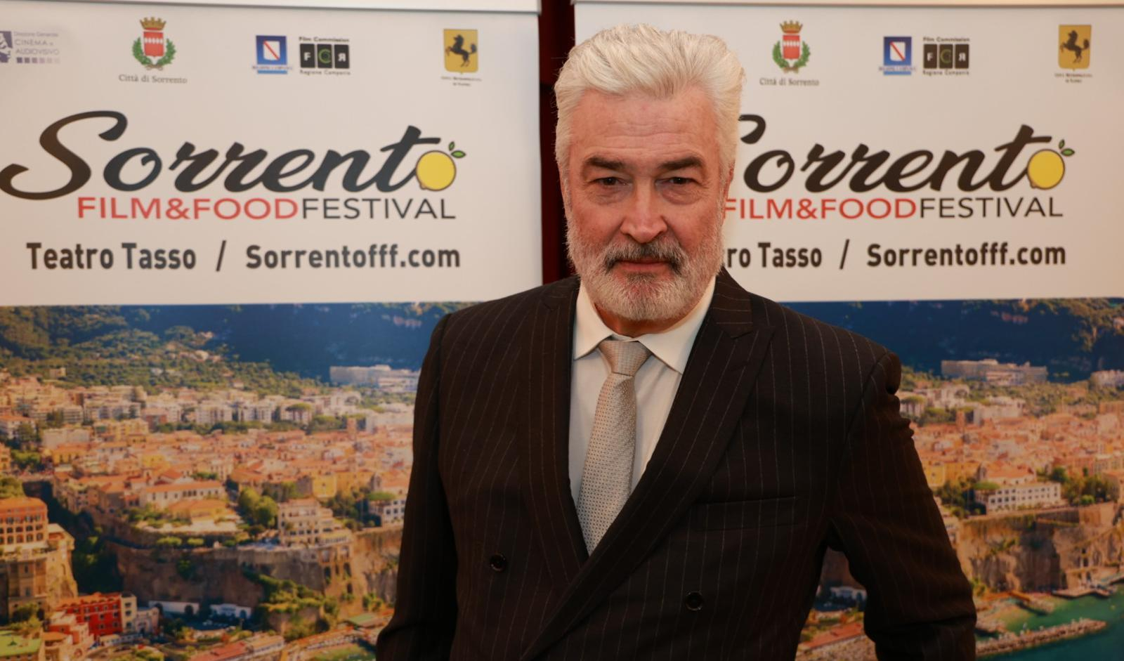 Daniel McVicar: “Clooney in Francia? Ovvio, l’Europa è terra promessa per gli americani”